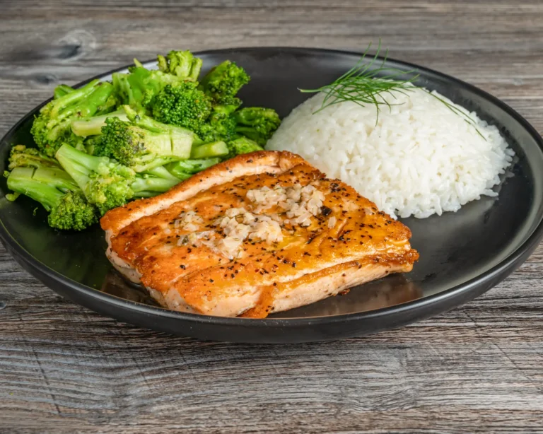 LEMON & HERB SALMON